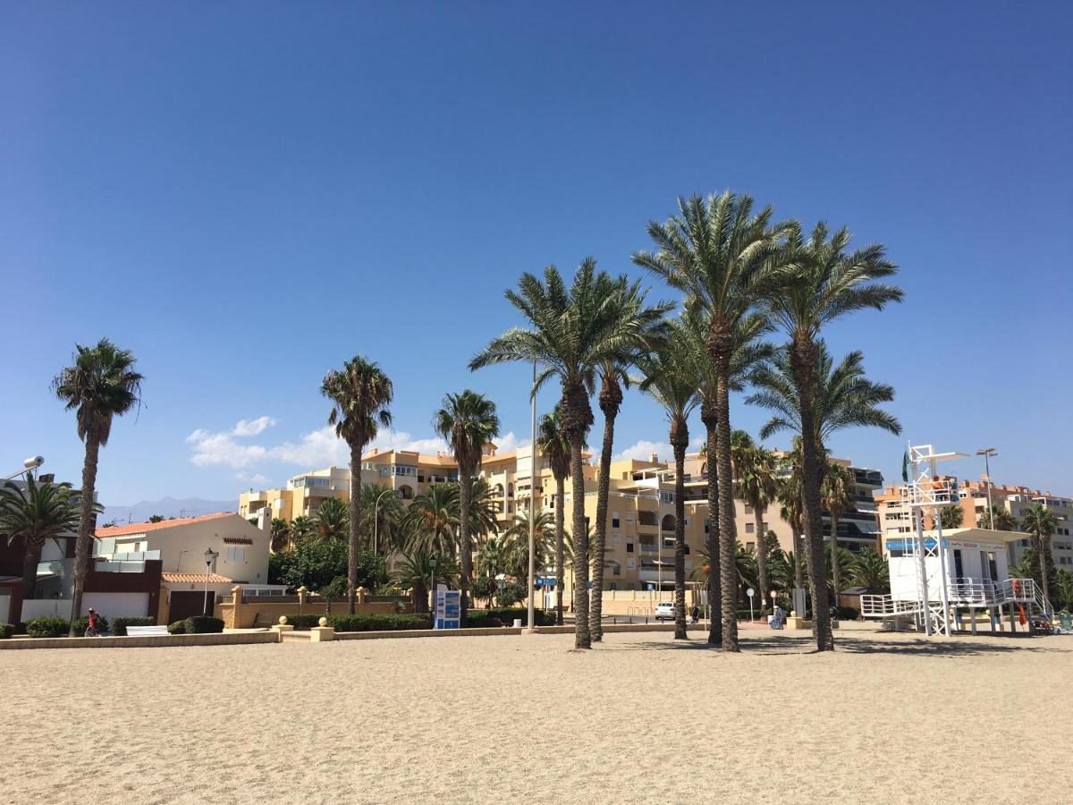 Atico Almeria. Paseo Maritimo Roquetas De Mar Kültér fotó